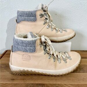 Sorel Ankle Boots Sz 10 Suede Lace Up Winter Snow Sherpa Lined Warm Tan Weather